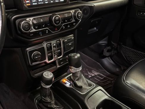 Used 2021 Jeep Wrangler Unlimited Sahara w/ Cold Weather Group image 11