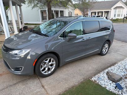 Used 2020 Chrysler Pacifica Touring-L Plus w/ Tire & Wheel Group