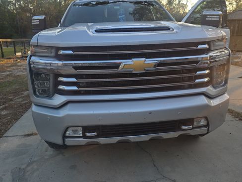 Used 2021 Chevrolet Silverado 3500 High Country image 10