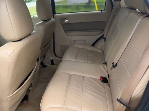 Used 2012 Ford Escape Limited FWD image 32
