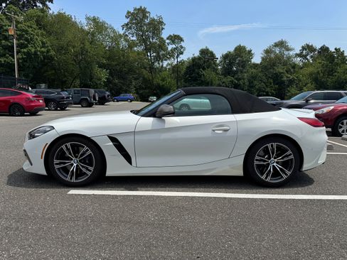 Used 2020 BMW Z4 M40i w/ Premium Package RWD image 10