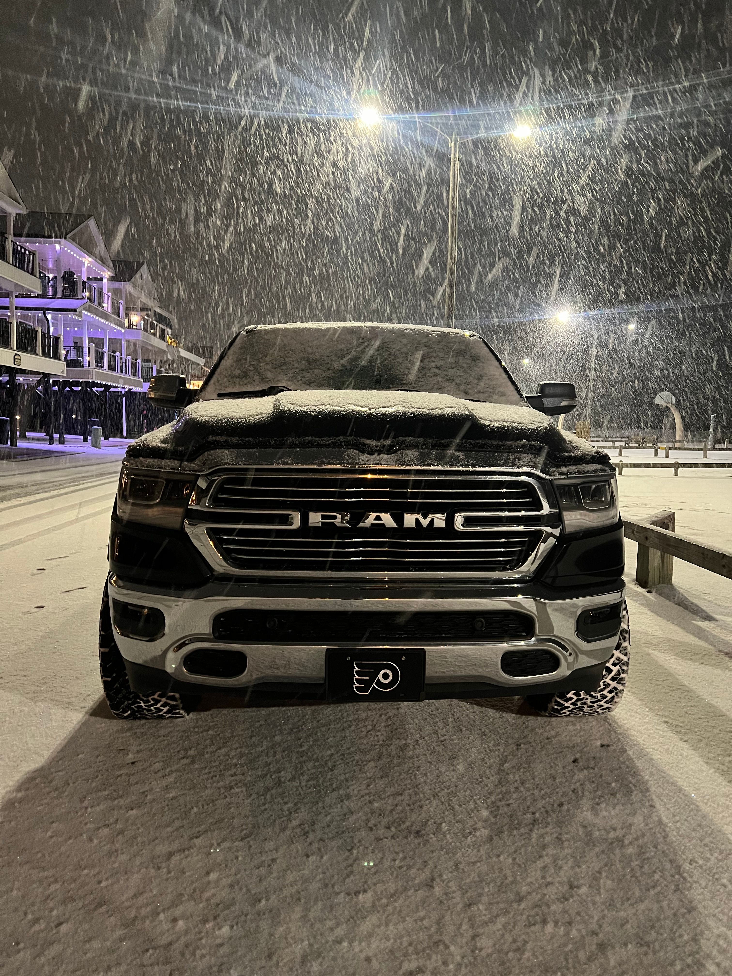 Used 2020 RAM 1500 Laramie RWD image 16