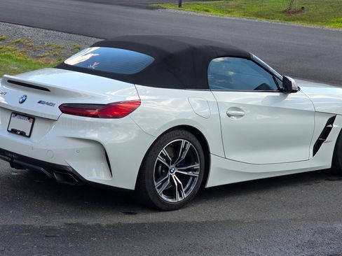 Used 2020 BMW Z4 M40i w/ Executive Package image 6
