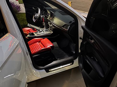 Used 2018 Audi SQ5 Premium Plus image 6