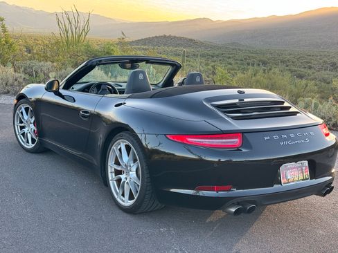 Used 2013 Porsche 911 Carrera S RWD image 4