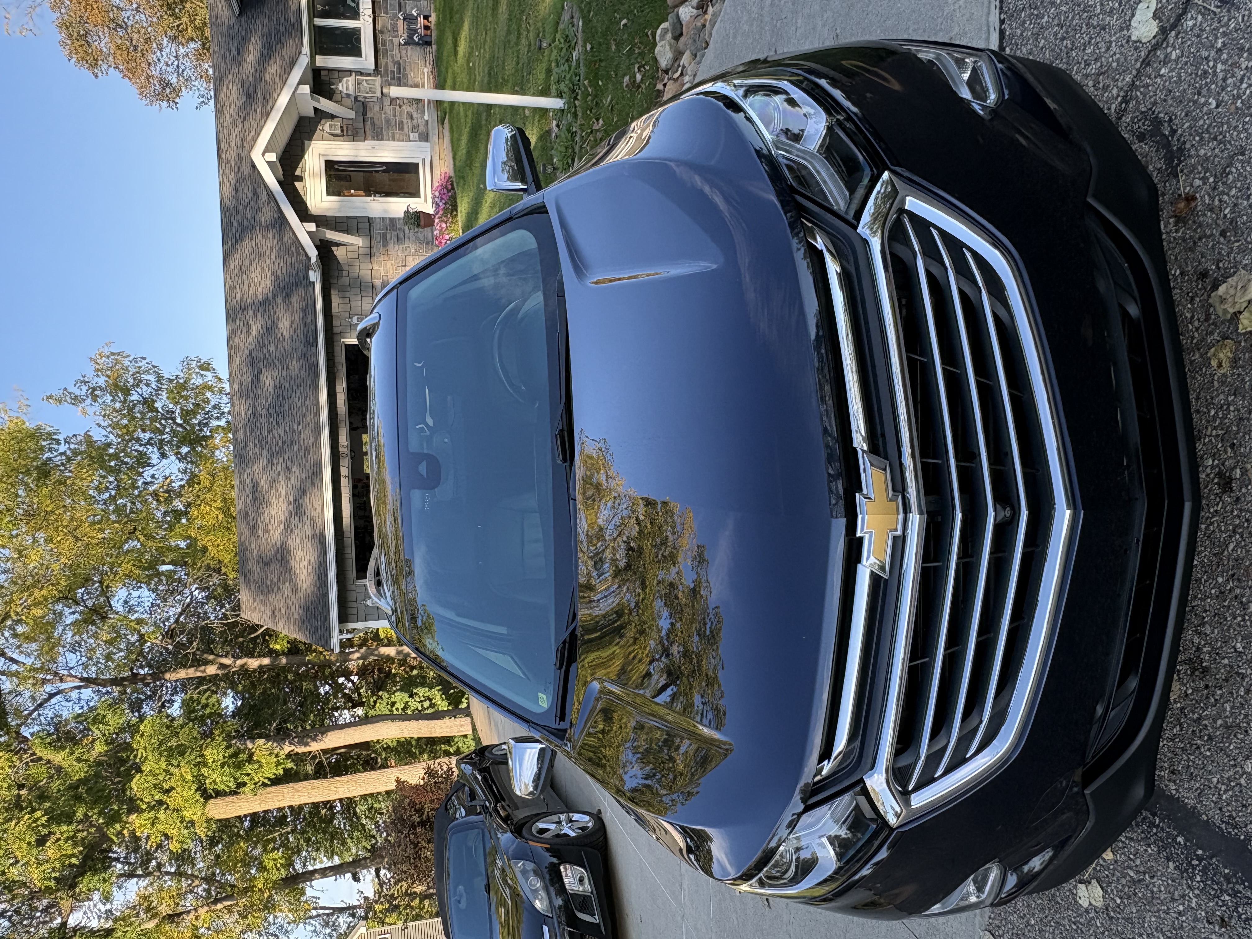 Used 2021 Chevrolet Equinox Premier FWD image 2