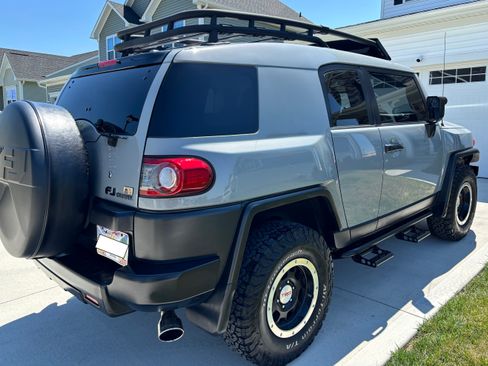 Used 2013 Toyota FJ Cruiser 4WD w/ Trail Teams Special Edition image 9