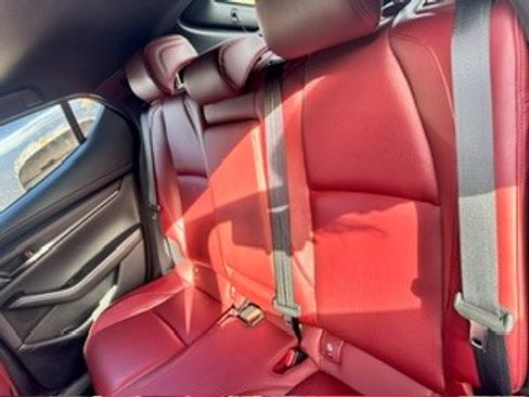 Used 2023 MAZDA MAZDA3 s image 11