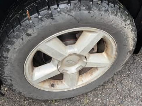 Used 2007 Chevrolet Avalanche LT w/ LT Preferred Equipment Group AWD/4WD image 6