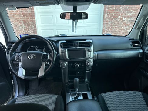 Used 2015 Toyota 4Runner SR5 image 9