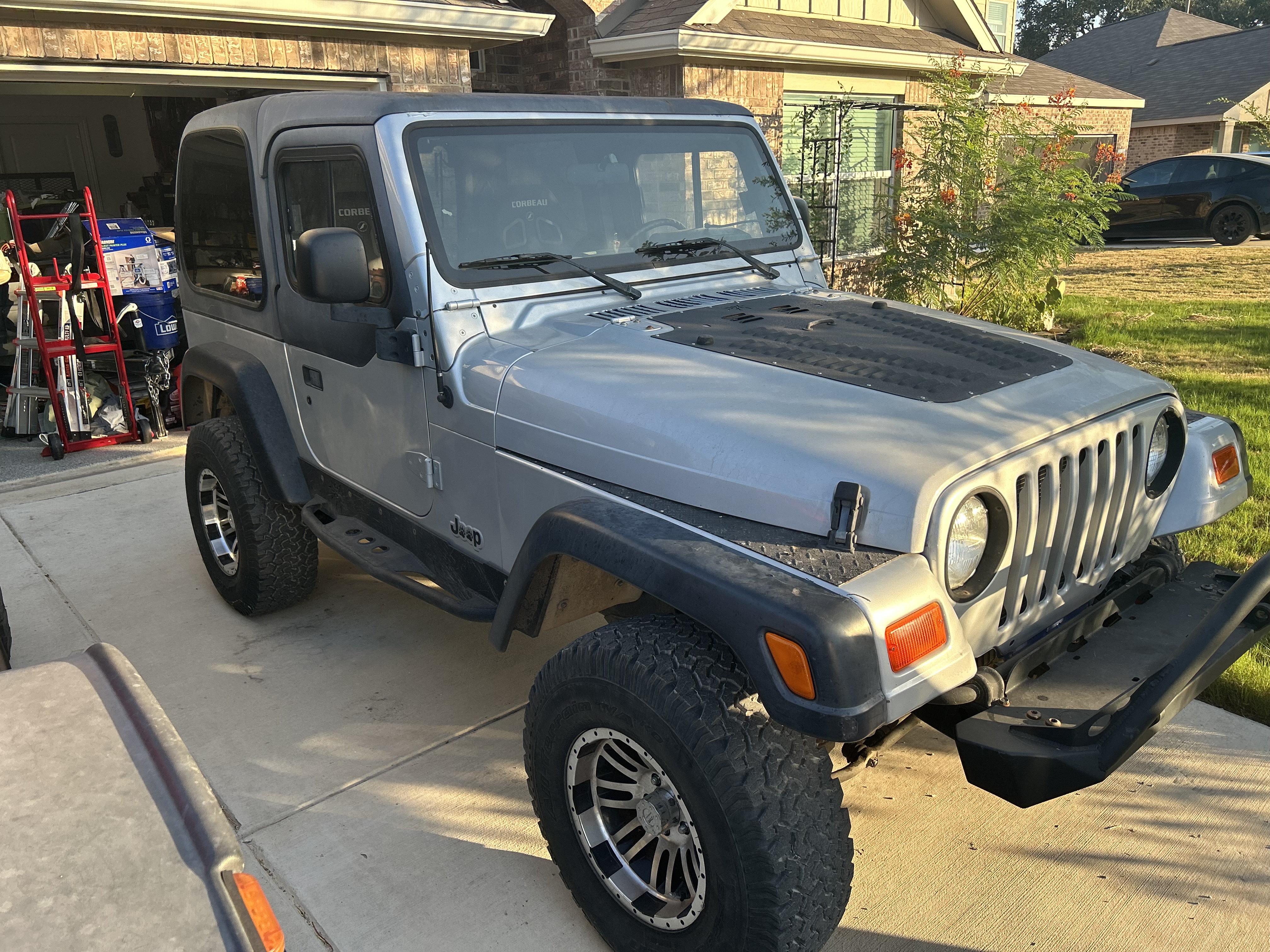 Used 1997 Jeep Wrangler SE AWD/4WD image 2