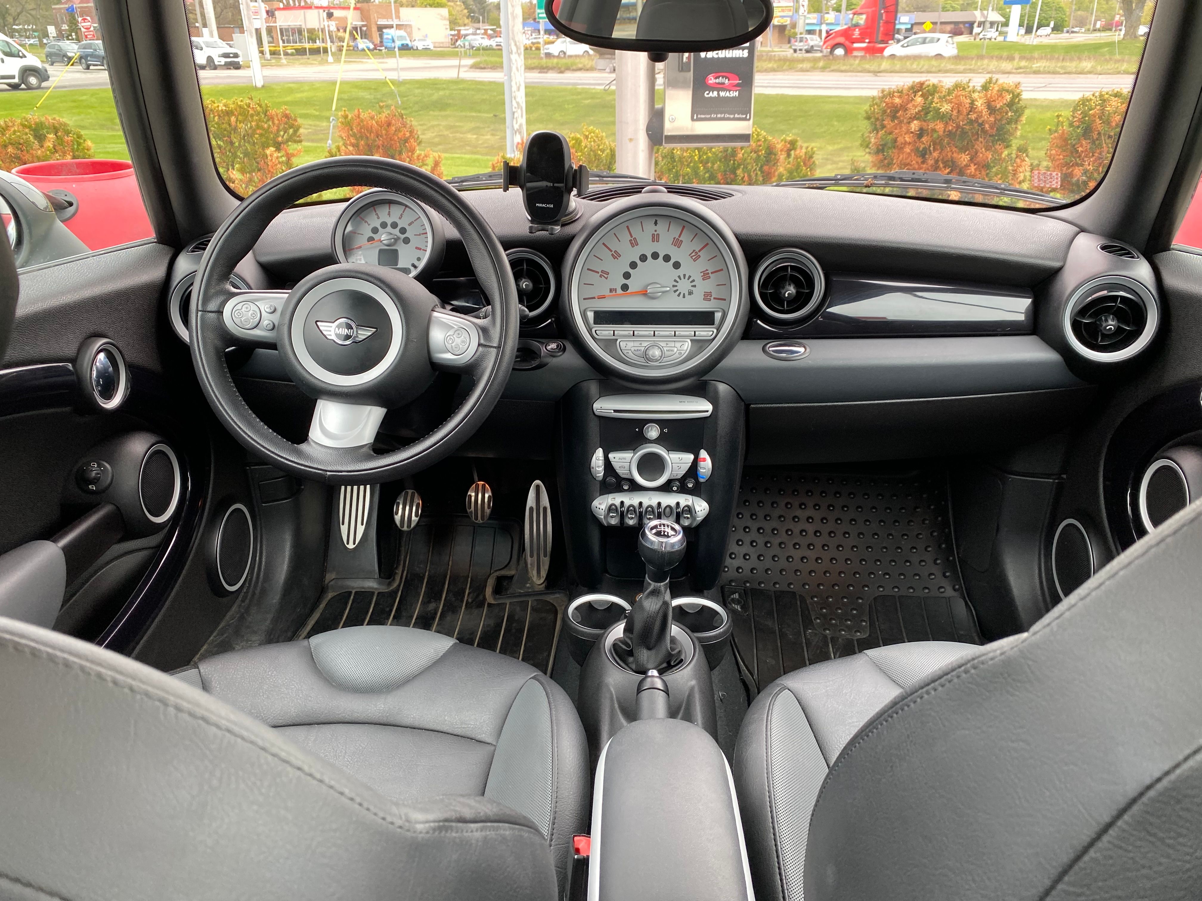 Used 2010 MINI Cooper Clubman S FWD image 12