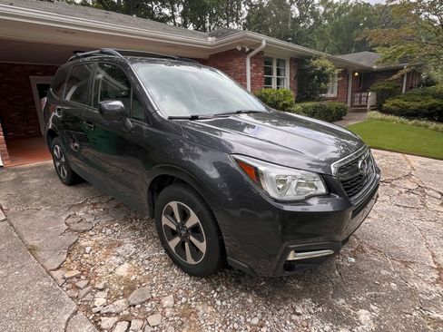 Used 2018 Subaru Forester 2.5i Premium image 4