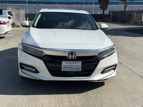 Used 2020 Honda Accord Touring image 5