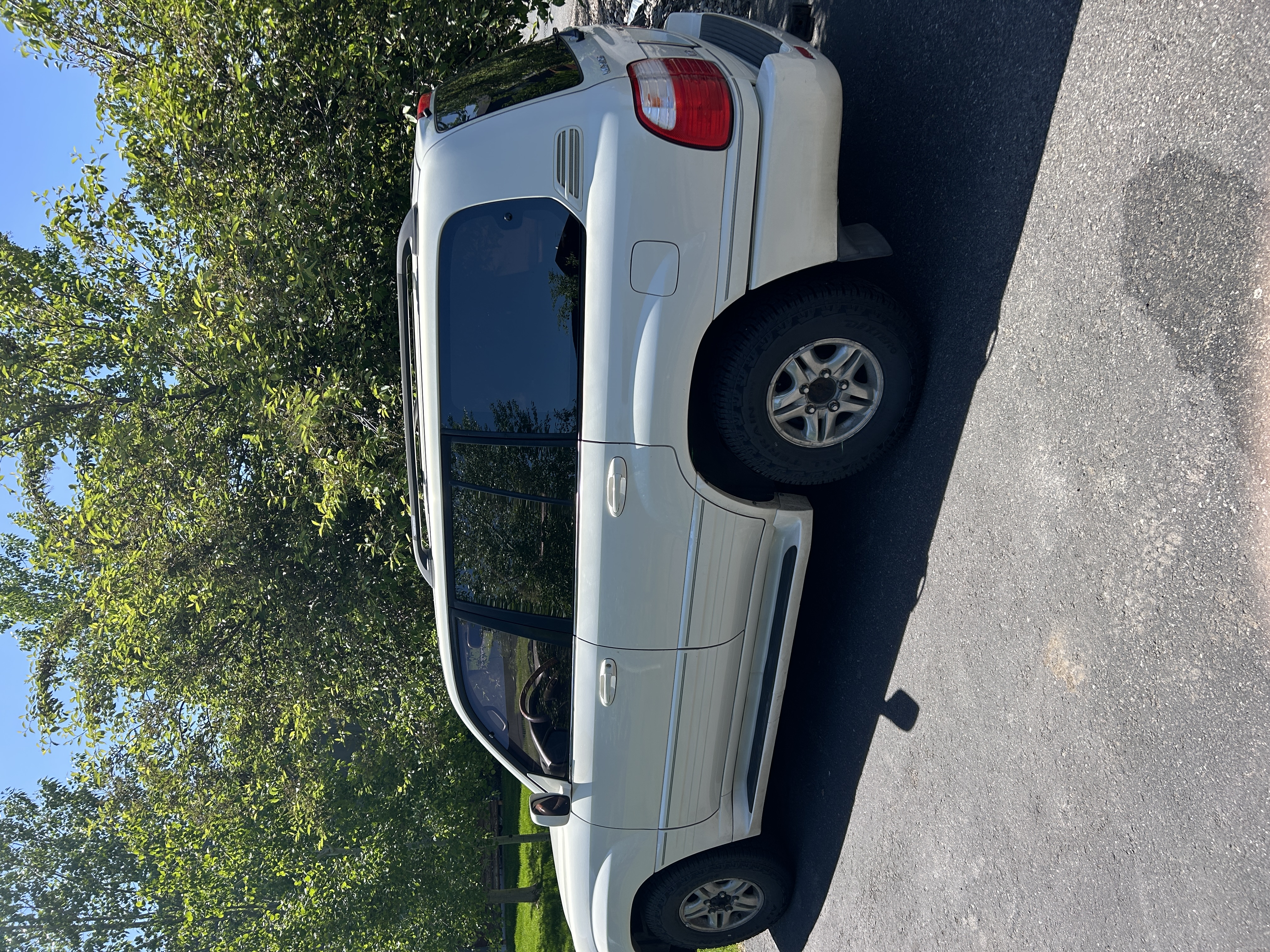 Used 2000 Lexus LX 470 4WD image 1