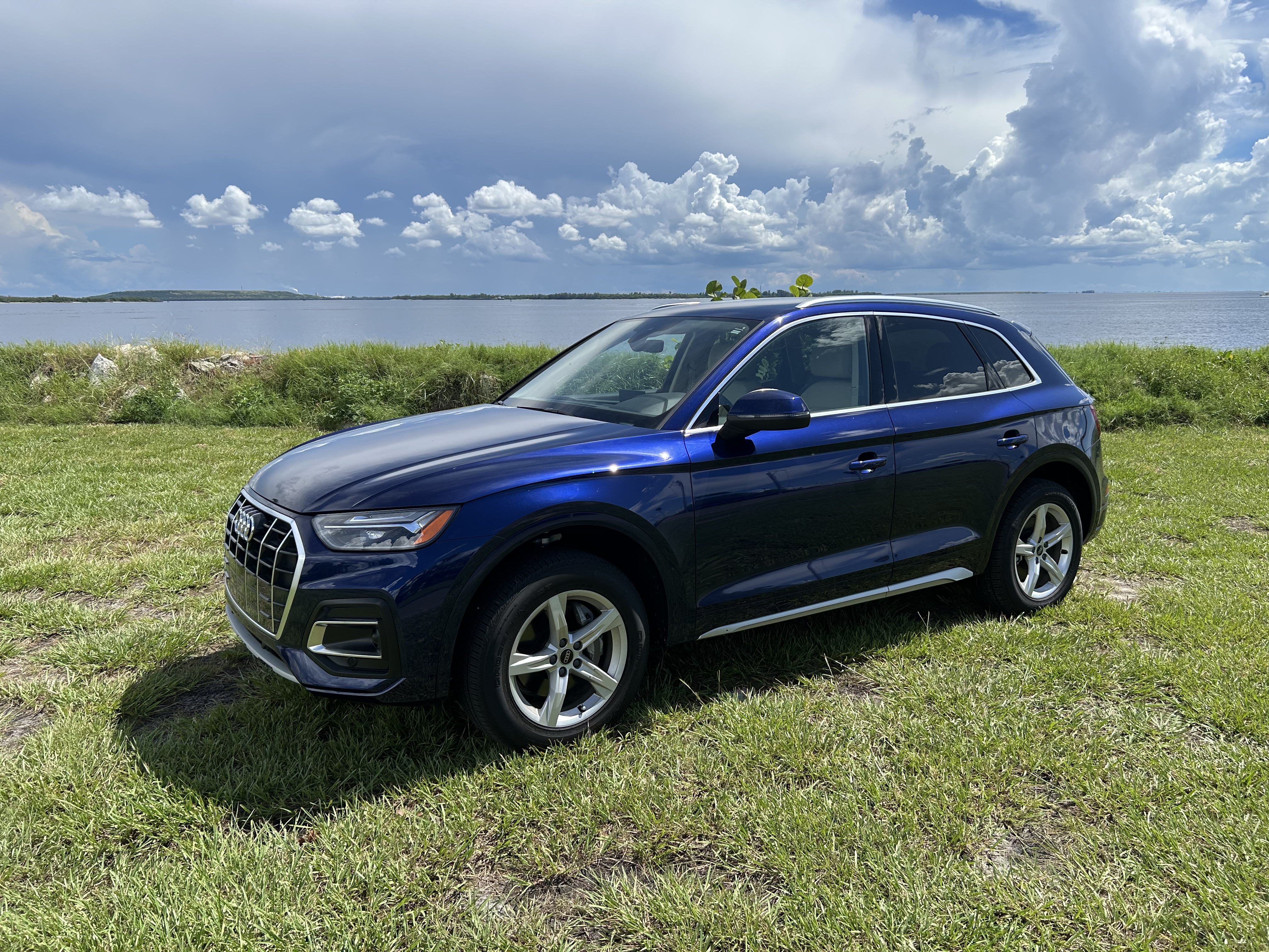 Used 2023 Audi Q5 2.0T Premium AWD/4WD image 2