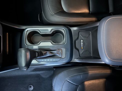 Used 2021 Chevrolet Colorado Z71 w/ Z71 Midnight Edition image 15