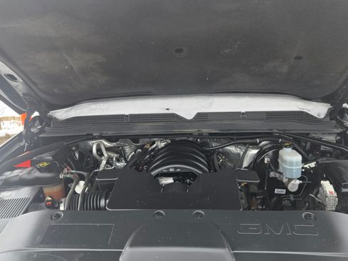 Used 2015 GMC Yukon XL Denali w/ Premium Package image 12