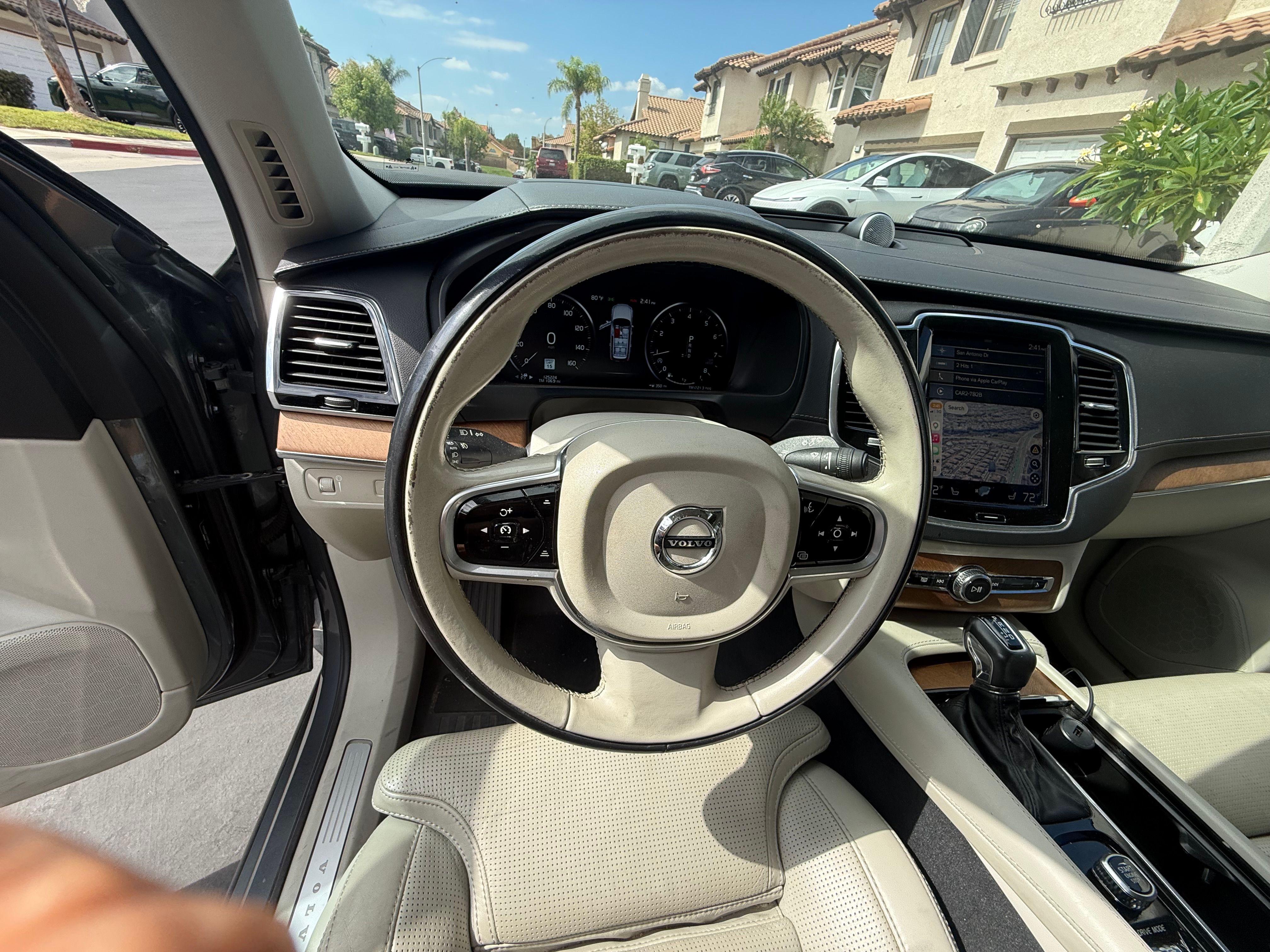Used 2018 Volvo XC90 T6 Inscription w/ Convenience Package AWD/4WD image 10