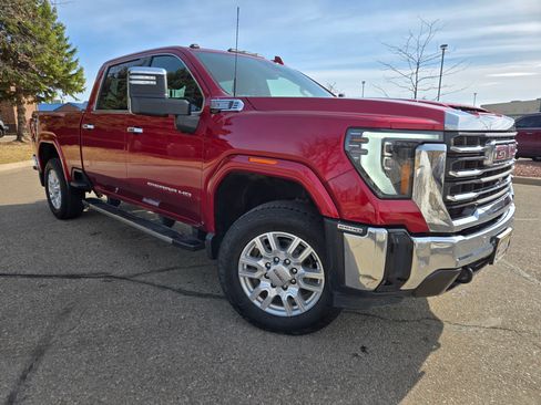 Used 2024 GMC Sierra 2500 SLT w/ SLT Premium Package image 4