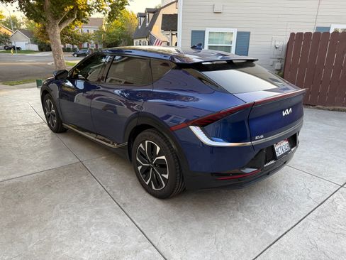 Used 2022 Kia EV6 Wind image 5