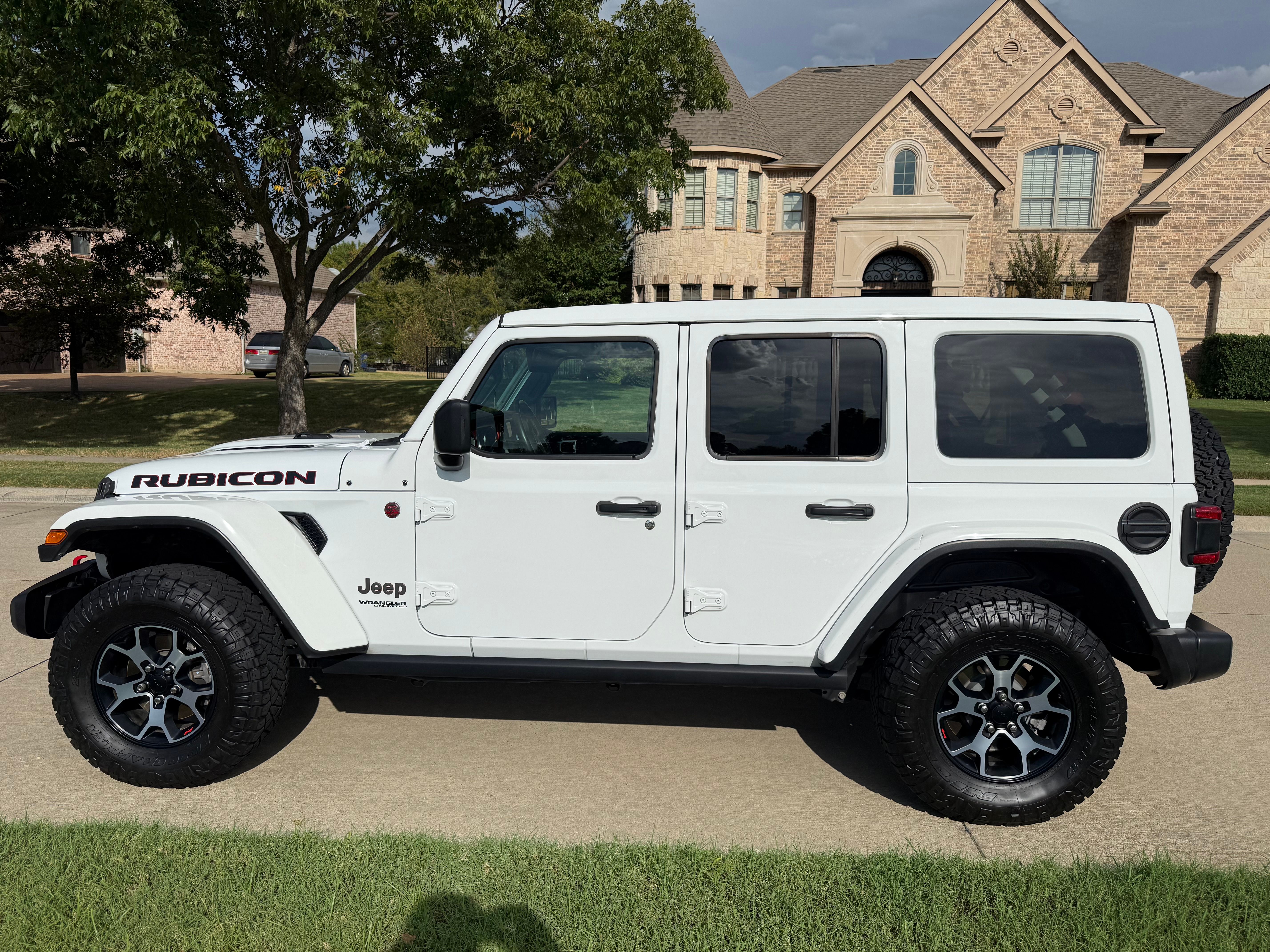 Used 2021 Jeep Wrangler Unlimited Rubicon AWD/4WD image 9