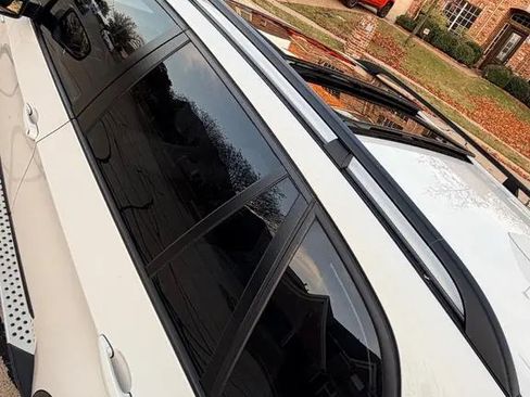 Used 2011 BMW X5 xDrive35d image 10