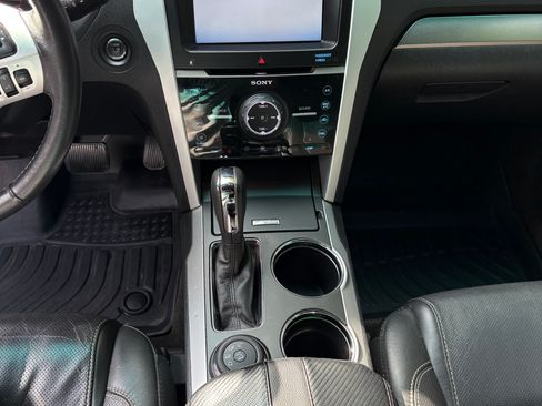 Used 2014 Ford Explorer Sport w/ Equipment Group 401A AWD/4WD image 27