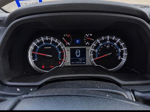 Used 2017 Toyota 4Runner SR5 Premium AWD/4WD image 14