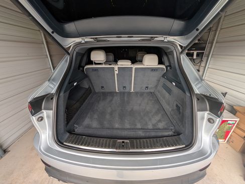 Used 2019 Porsche Cayenne S image 13