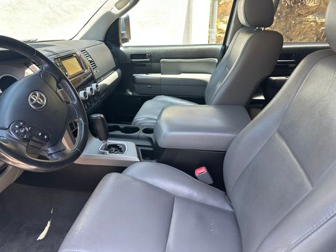 Used 2012 Toyota Sequoia SR5 w/ Premium Pkg RWD image 5