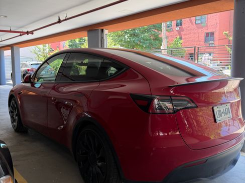 Used 2023 Tesla Model Y Performance AWD/4WD image 6