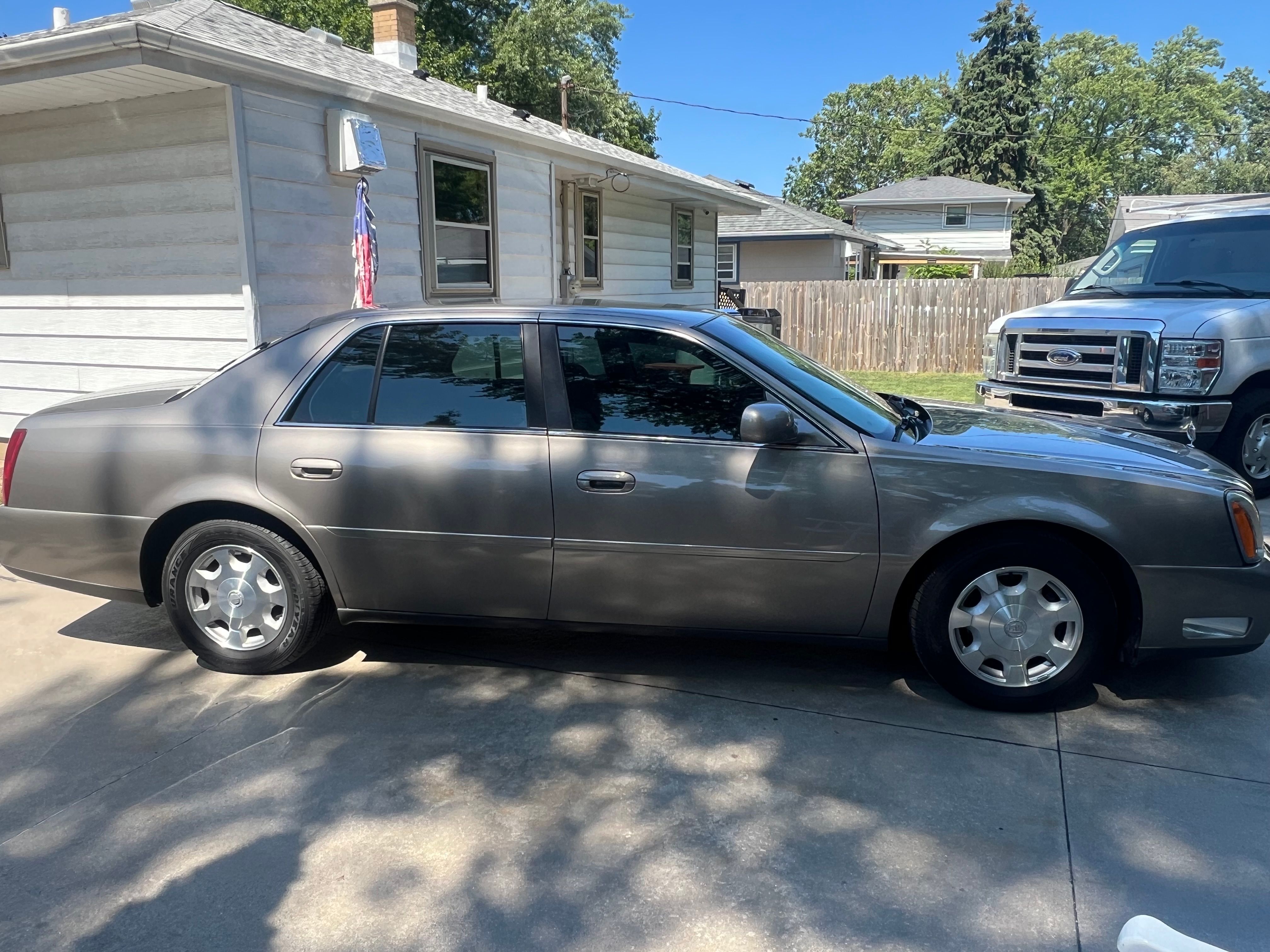 Used 2002 Cadillac De Ville FWD image 5