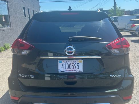 Used 2020 Nissan Rogue SV AWD/4WD image 5