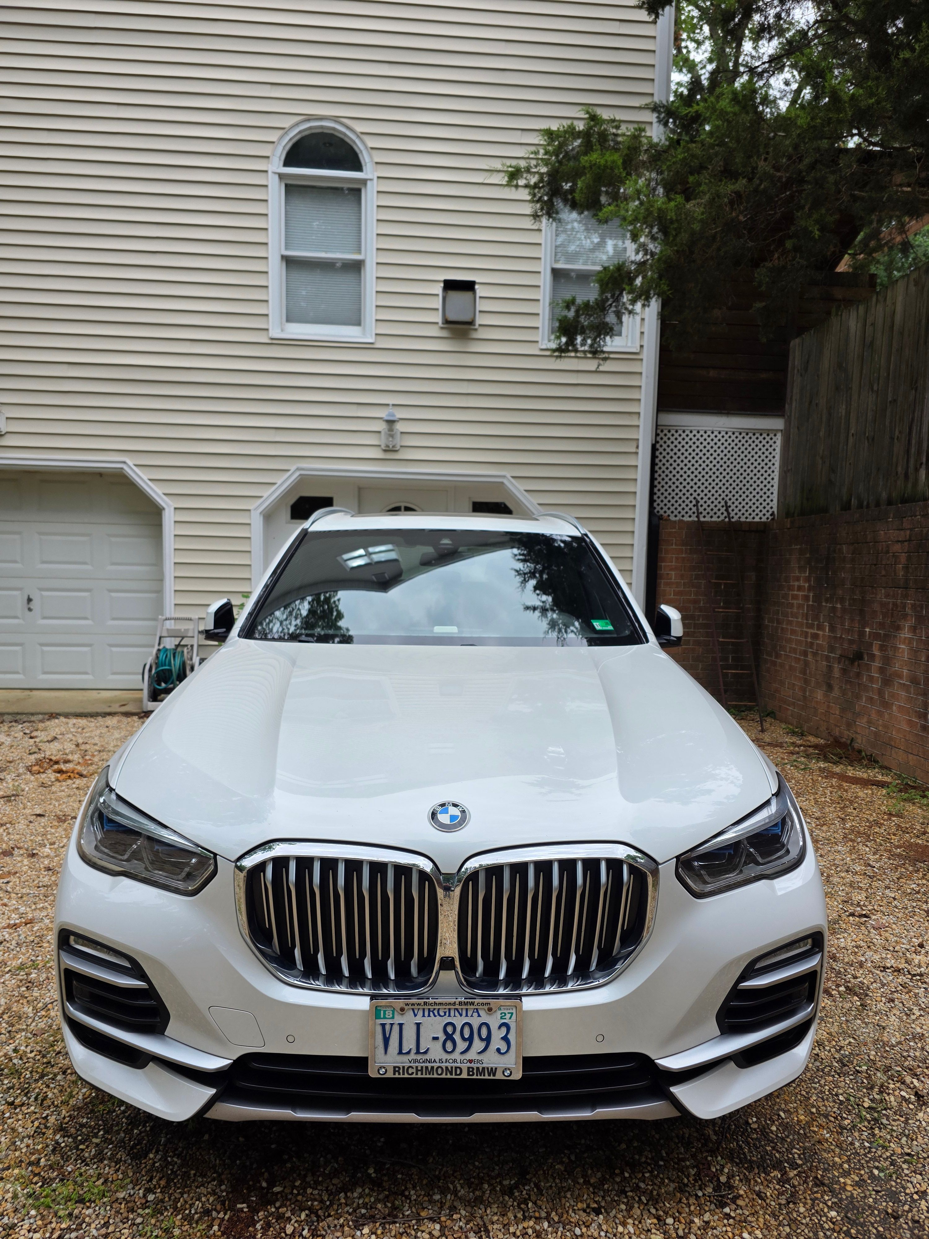 Used 2019 BMW X5 xDrive40i w/ Executive Package AWD/4WD image 1