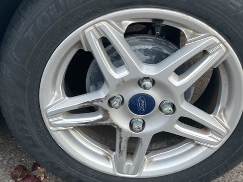 Used 2018 Ford Fiesta SE image 11