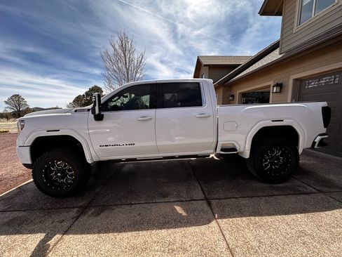 Used 2020 GMC Sierra 3500 Denali w/ Denali Ultimate Package image 5