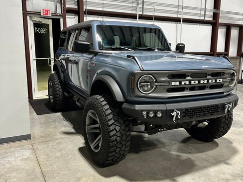 Used 2023 Ford Bronco Big Bend image 4