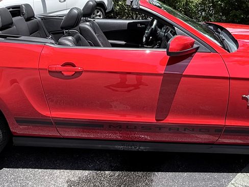 Used 2012 Ford Mustang Premium RWD image 16