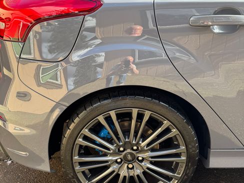 Used 2017 Ford Focus RS image 25