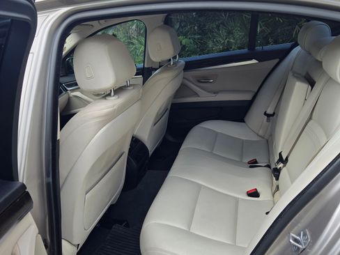 Used 2015 BMW 528i Sedan RWD image 6