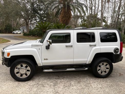 Used 2007 HUMMER H3 AWD/4WD image 2