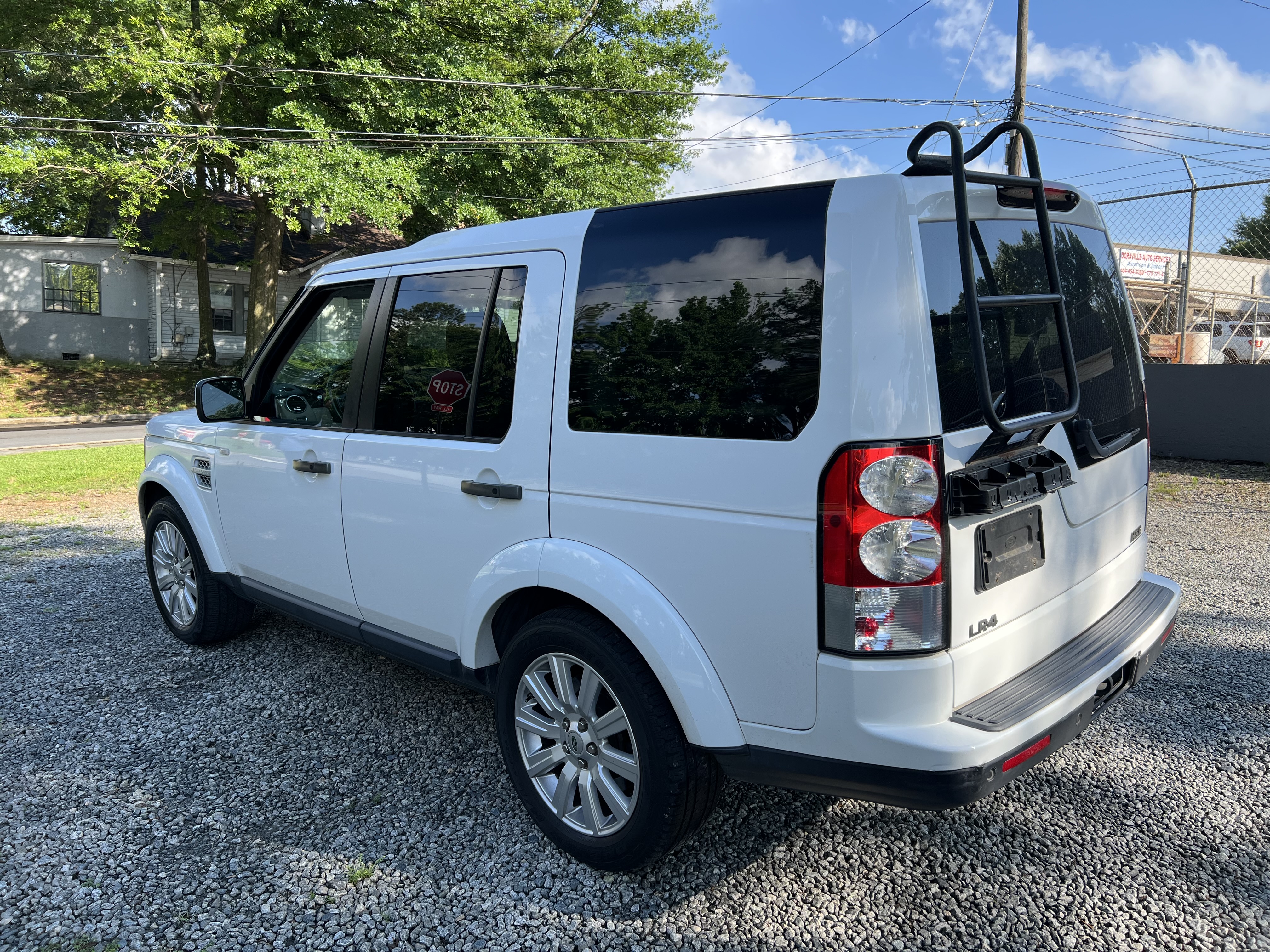 Used 2013 Land Rover LR4 HSE w/ HSE Pkg AWD/4WD image 6