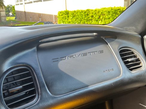 Used 2003 Chevrolet Corvette Convertible w/ Preferred Equipment Group1 RWD image 13