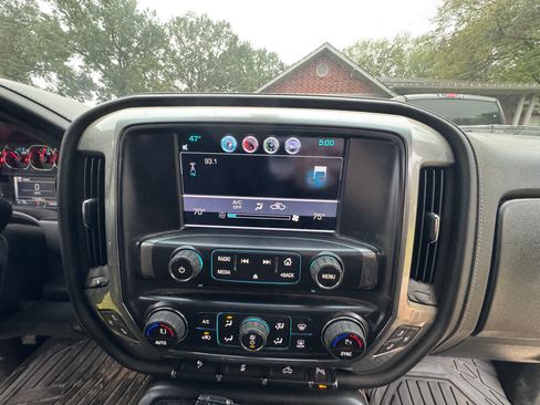Used 2016 Chevrolet Silverado 1500 LTZ w/ Texas Edition image 13