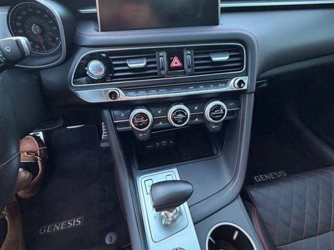 Used 2019 Genesis G70 2.0T Advanced w/ Sport Package image 16