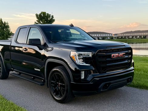 Used 2022 GMC Sierra 1500 Elevation RWD image 1