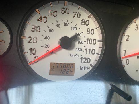 Used 2002 Nissan Pathfinder LE RWD image 8