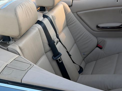 Used 2006 BMW 330Ci Convertible image 13