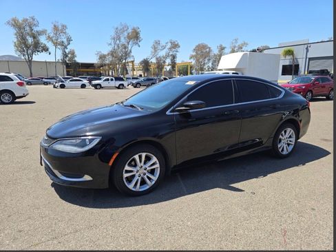 Used 2016 Chrysler 200 Limited w/ Convenience Group FWD image 8